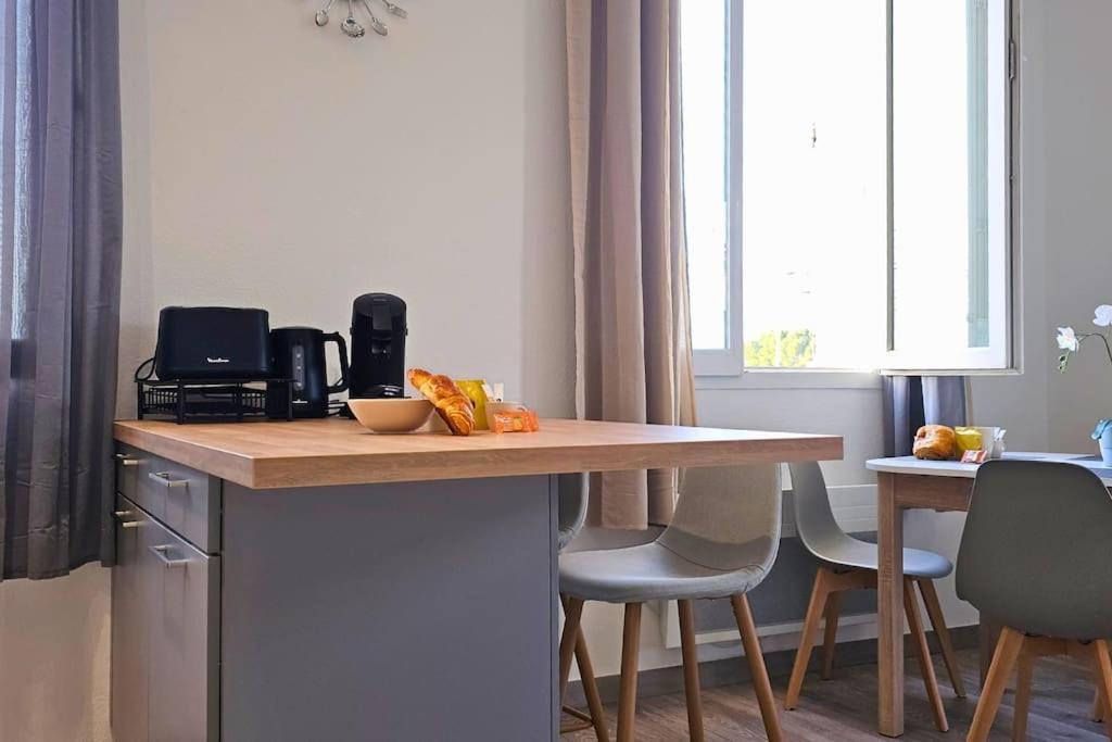 Ferienwohnung L'Orchidee, Proche De La Gare Avec Clim Et Terrasse Narbonne Exterior foto