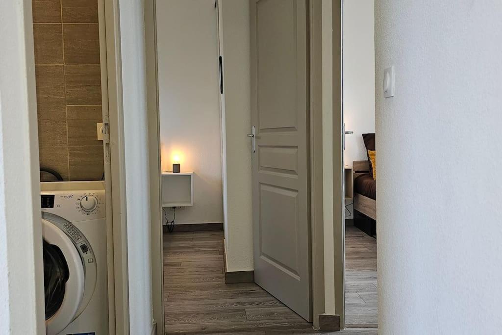 Ferienwohnung L'Orchidee, Proche De La Gare Avec Clim Et Terrasse Narbonne Exterior foto